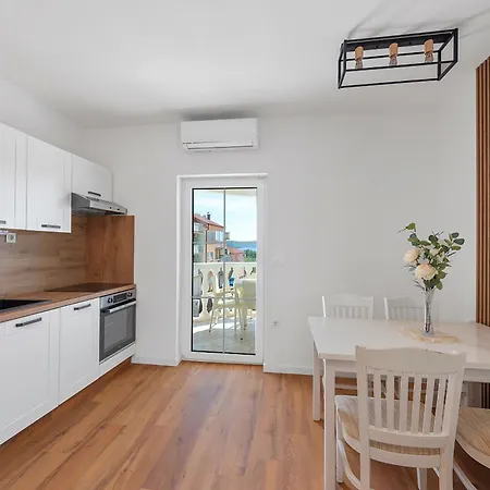 Superior Tania Apartmán Sveti Filip i Jakov